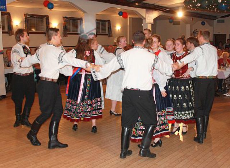 Die schsische Tanzgruppe aus Aylmer trat beim ...