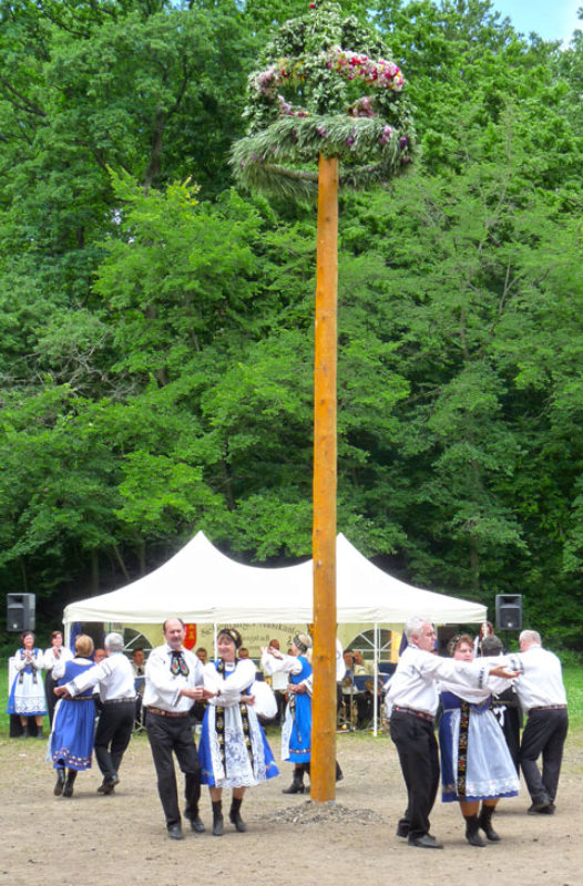 Tanzdarbietung der Tanzgruppe Mittelhessen unter ...