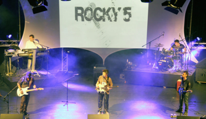Die Band „Rocky 5“ bei ihrem Auftritt in der ...