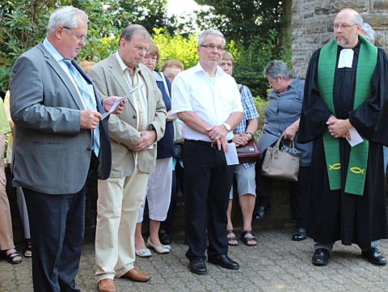 Neue Glocke auf dem Settericher Friedhof ...