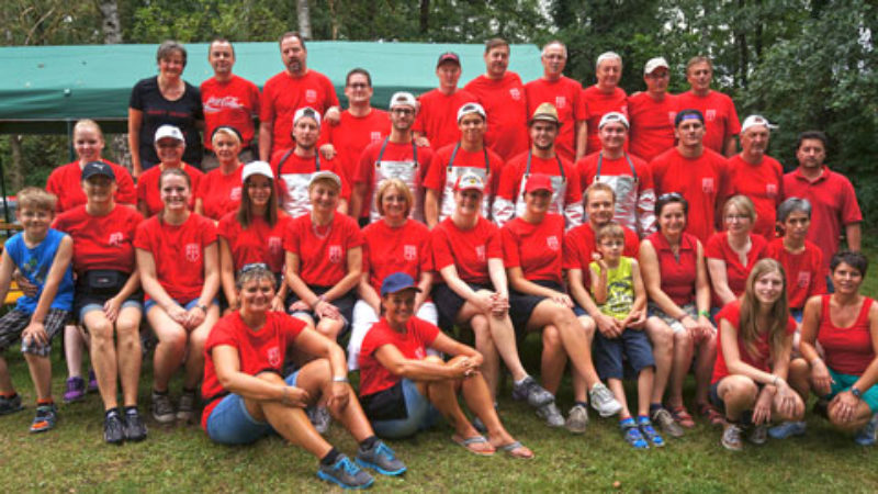 Sommerfest am Kuhweiher: das SPS-Team.  Foto: ...