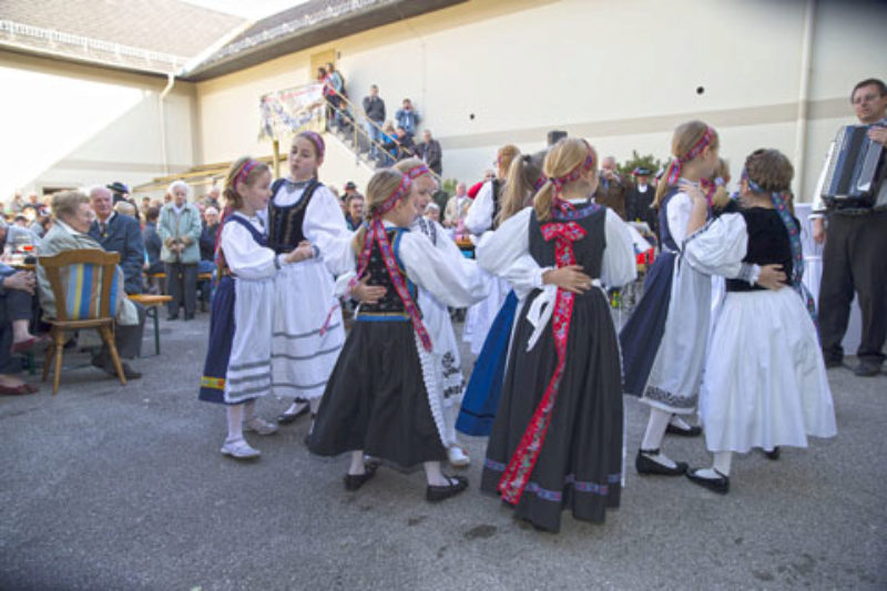 Anlsslich der feierlichen Erffnung des neuen ...