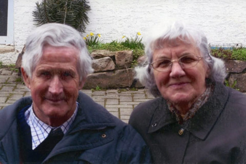 Sara und Friedrich Schneider ...