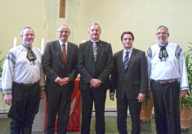 Festgottesdienst in der Gnadenkirche Rosenau, von ...