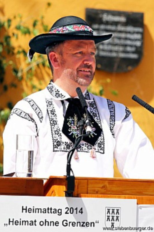 Bundesvorsitzender Dr. Bernd Fabritius rief zu ...