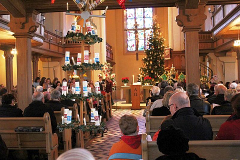 Leuchtergottesdienst in der evangelischen ...