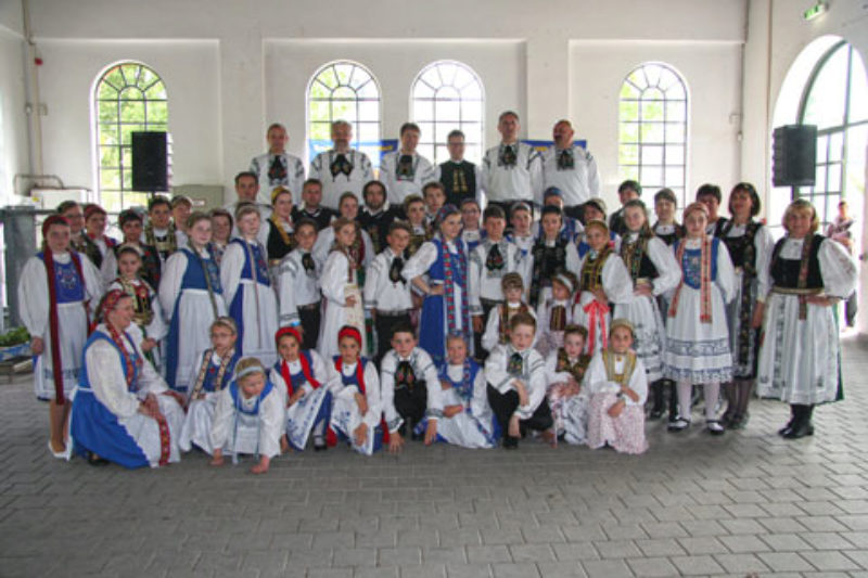 Groes Fest zum 10-jhrigen Jubilum der ...