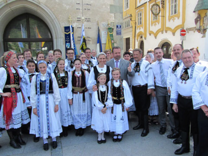 Tanzgruppen der Kreisgruppe Landshut mit dem ...