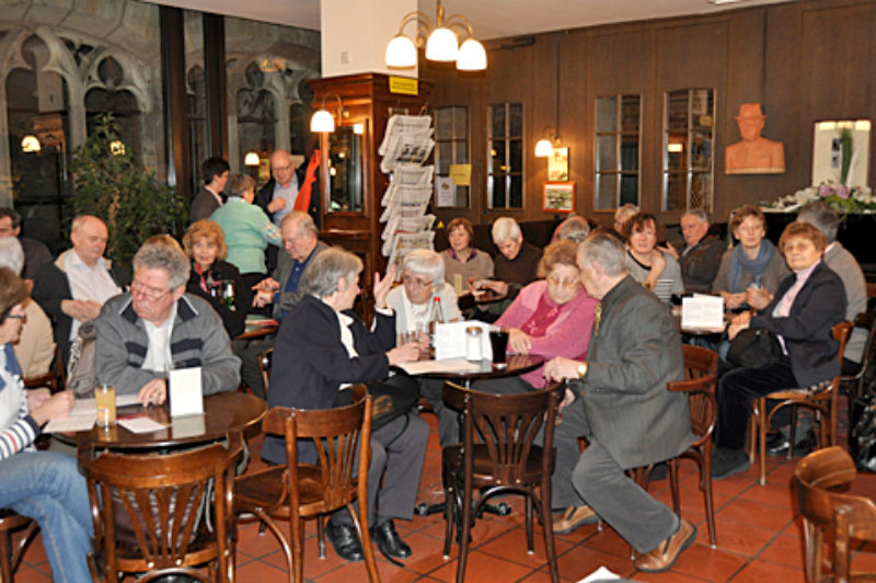 Volles Haus im N�rnberger Zeitungs-Caf�. Foto: ...