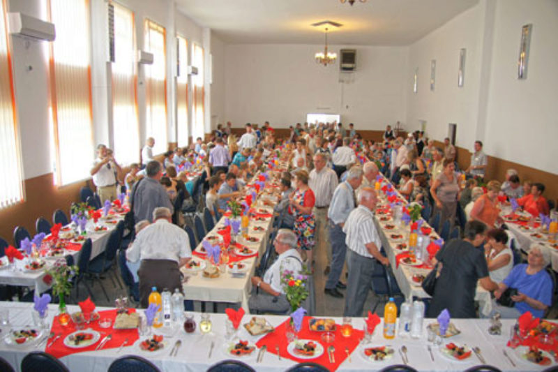 Heimattreffen im Gemeindesaal in Meschen. Foto: ...