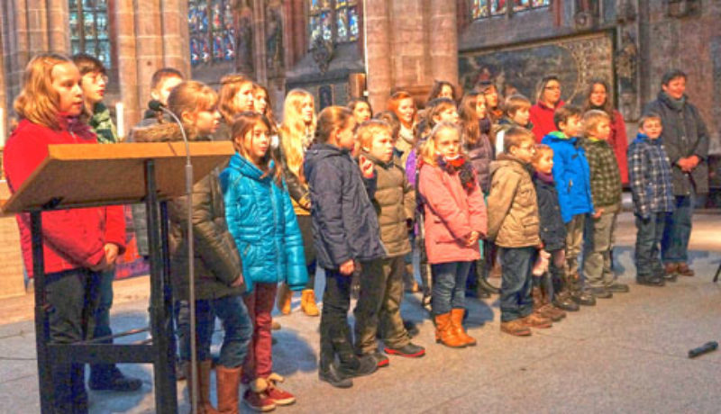 Unsere Kinder singen beim Advents- und ...