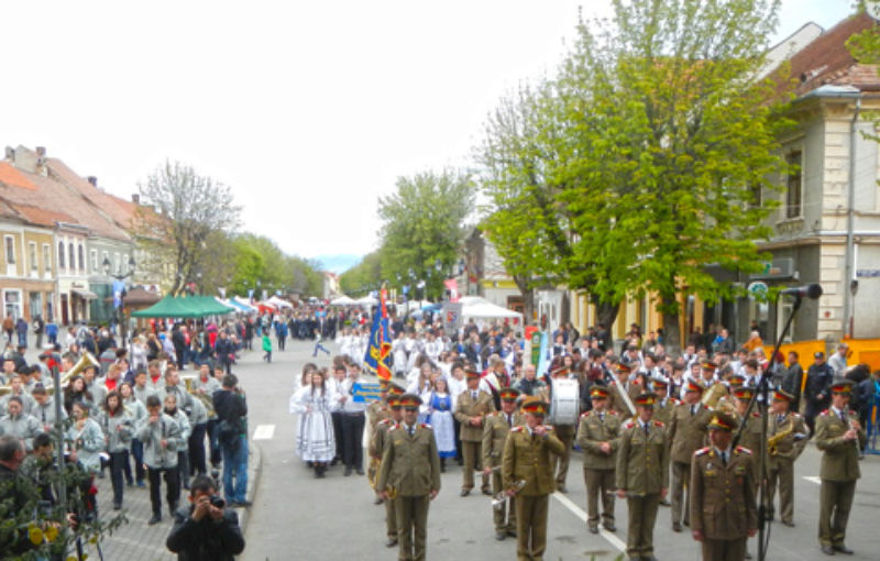 Bereit zum Spielen der Hymnen: die Militrkapelle ...