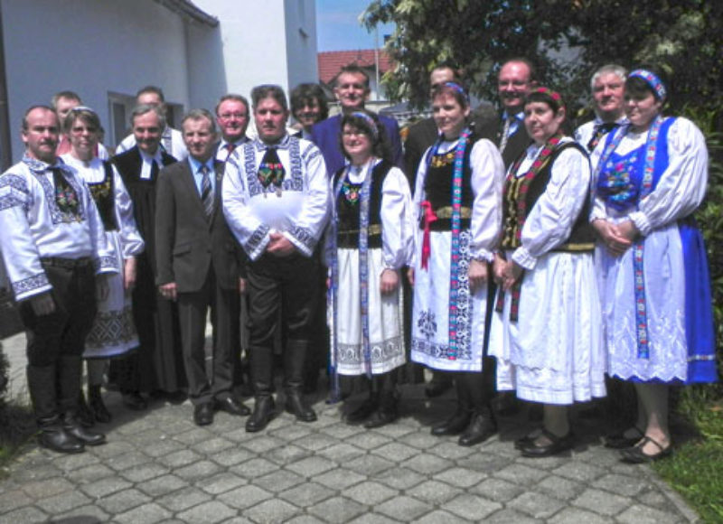 Gruppenbild beim Fest der Begegnung in ...