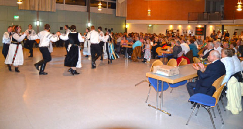 Pfungstdter Volkstanzgruppe beim Jubilumsball ...