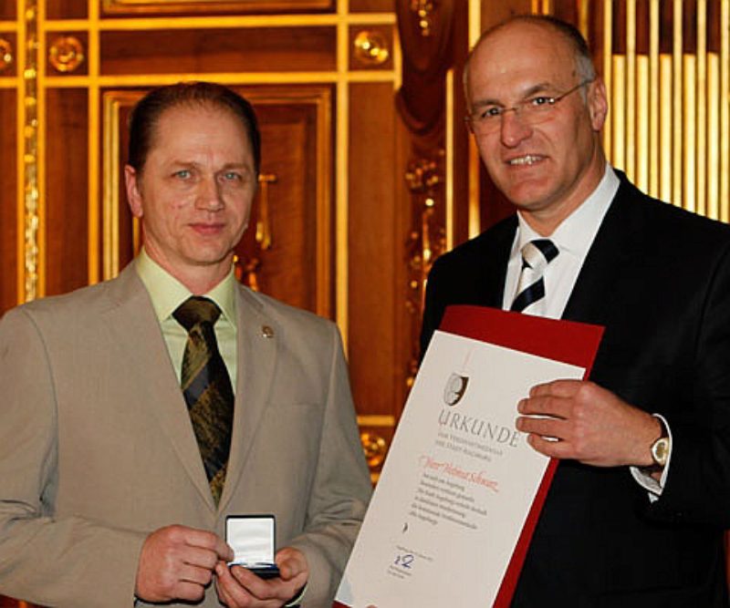 Oberbrgermeister Dr. Kurt Gribl (rechts) ...