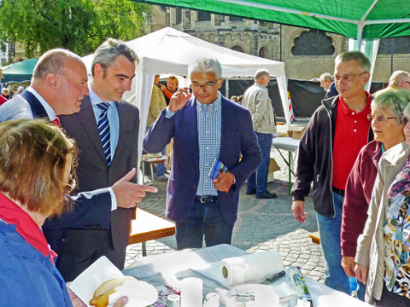 Prominenter Besuch am Stand der Kreisgruppe Bonn, ...