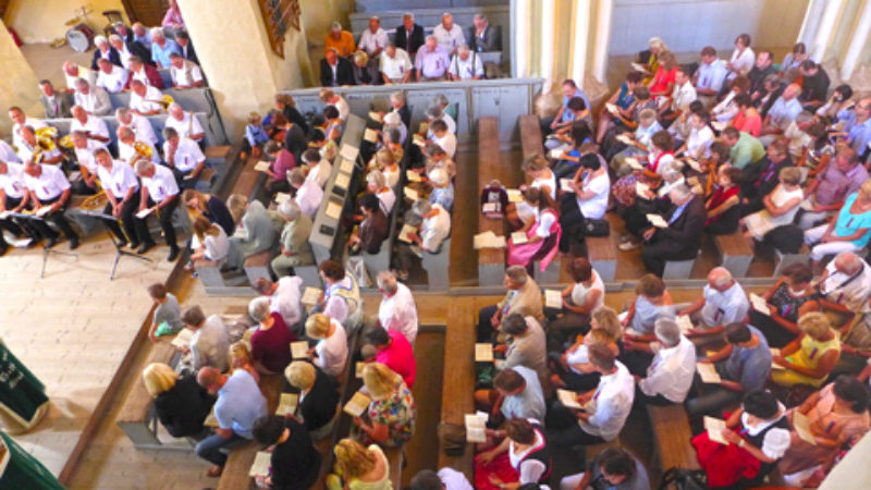 Gut besuchter Gottesdienst in der Groauer ...