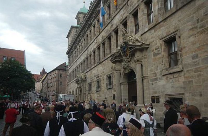Gedenkumzug vom Hallplatz zum Nürnberger Rathaus, ...
