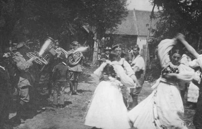 Bernhard Dormeier: Volksfest in ...