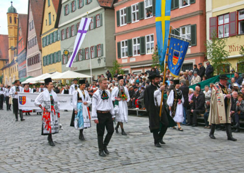 Die Siebenbrgisch-Schsische Jugend in ...