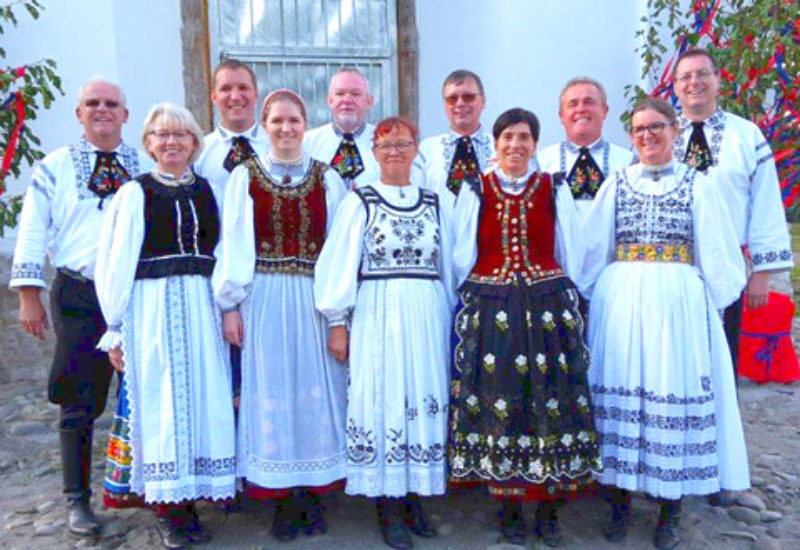 Die Bundestanzgruppe der Siebenbrger Sachsen in ...