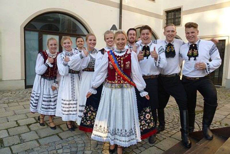 Die Transylvania Jugendtanzgruppe Kitchener im ...