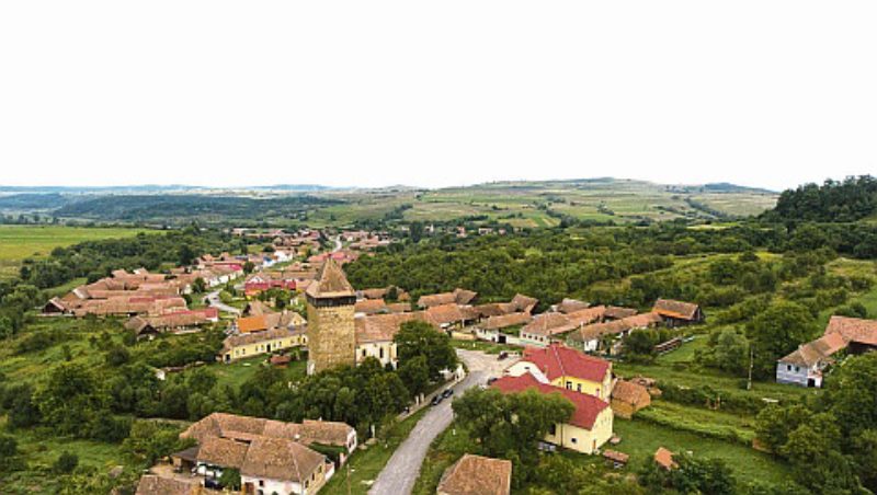 Bekokten – Teil der Hauptstrae mit Kirchenburg ...