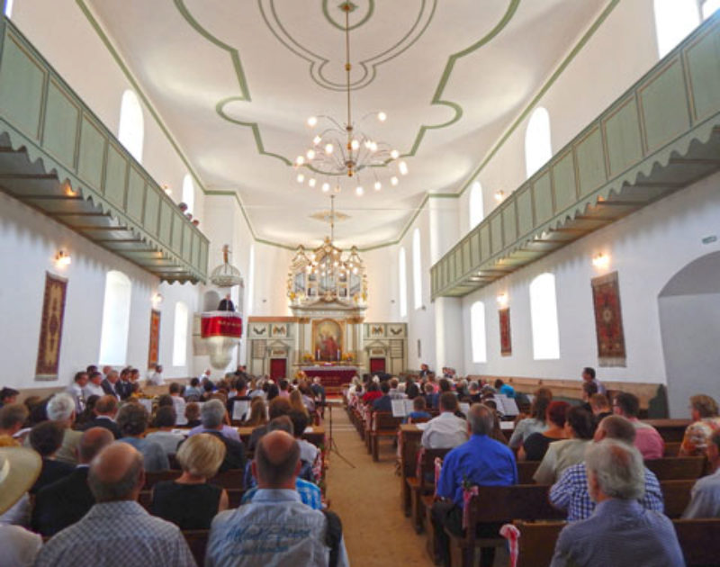 Das erste Heimattreffen in Brenndorf begann mit ...