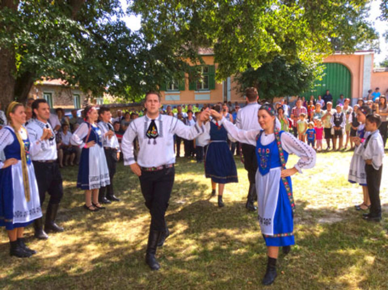 Siebenbrgische Jugendtanzgruppe aus Nordheim ...