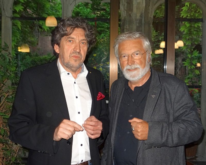 Horst Samson (rechts) und Josef Balazs nach dem ...