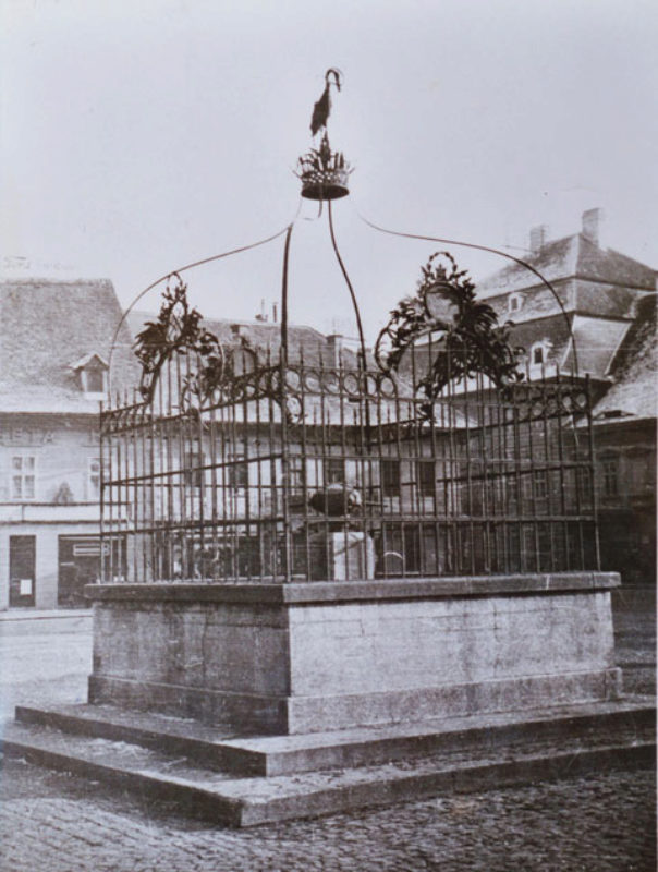 Reiherbrunnen auf dem Groen Ring in Hermannstadt ...