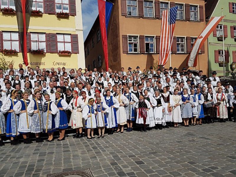 Die Mitwirkenden aus NRW nach dem Kronenfest in ...