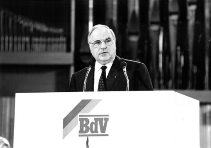 Bundeskanzler Dr. Helmut Kohl spricht am 2. ...