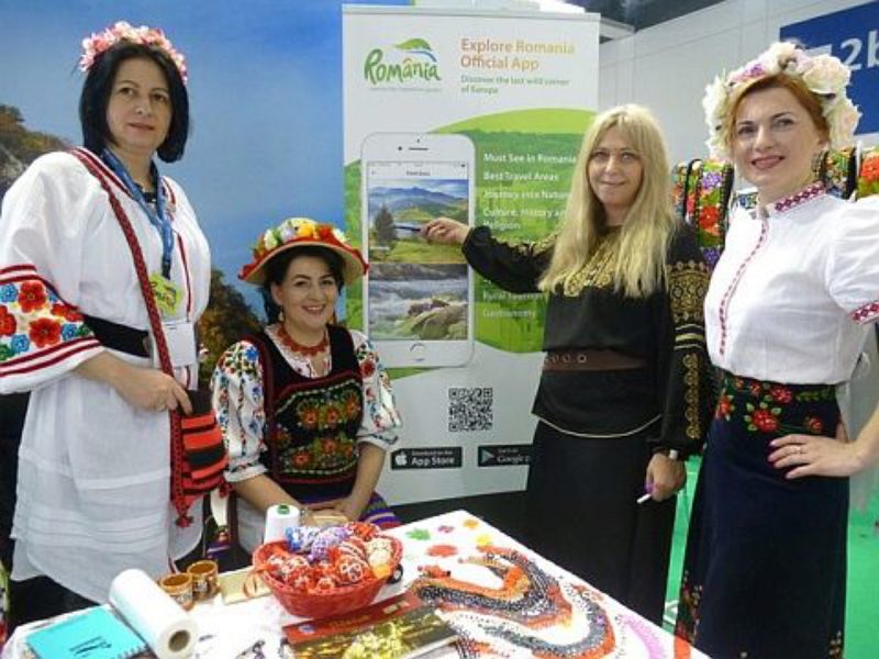 Atelier-Messestand des Kreises Bistri&#539;a ...