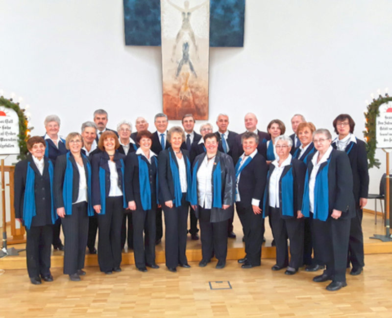Gropolder Chor beim Leuchtersingen in Augsburg. ...