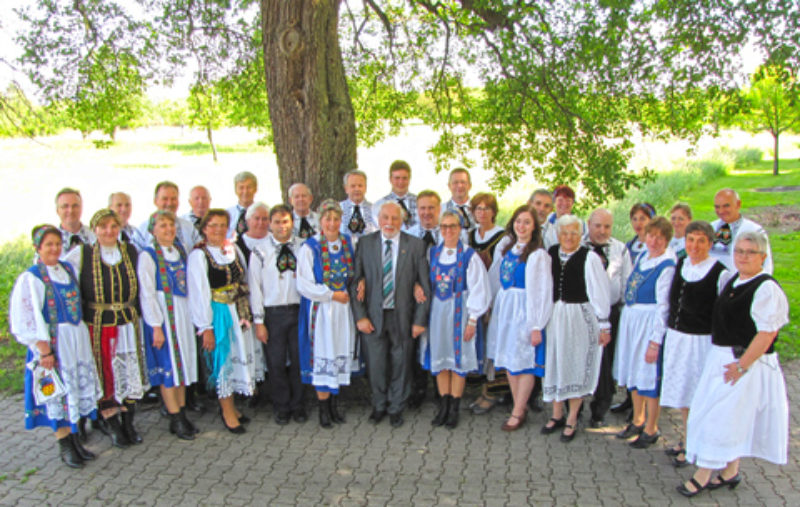 Trachtentrger der Tanzgruppe Bblingen und der ...