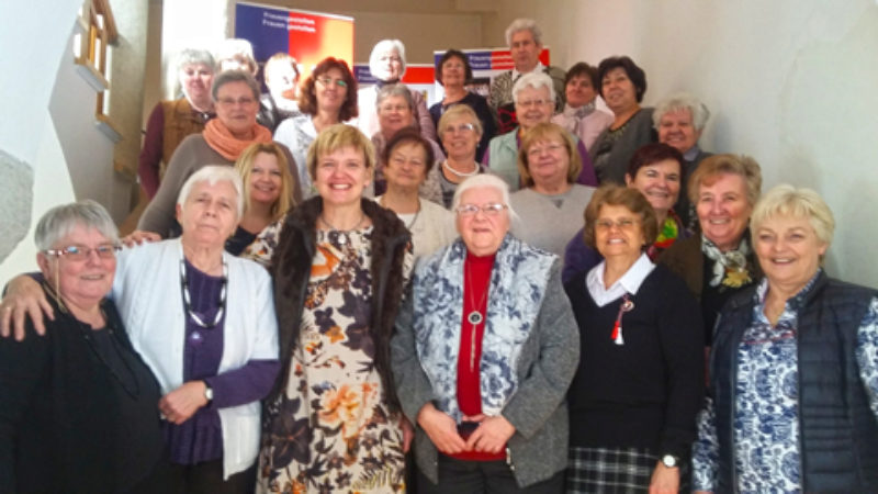 Gruppenbild der Frauenreferentinnen bei der ...