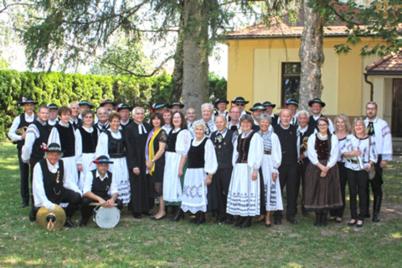 Die Siebenbrger Nachbarschaft, Jugend, Alte ...