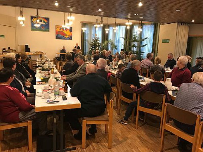 Die Weihnachtsfeier im Martin-Luther-Gemeindehaus ...