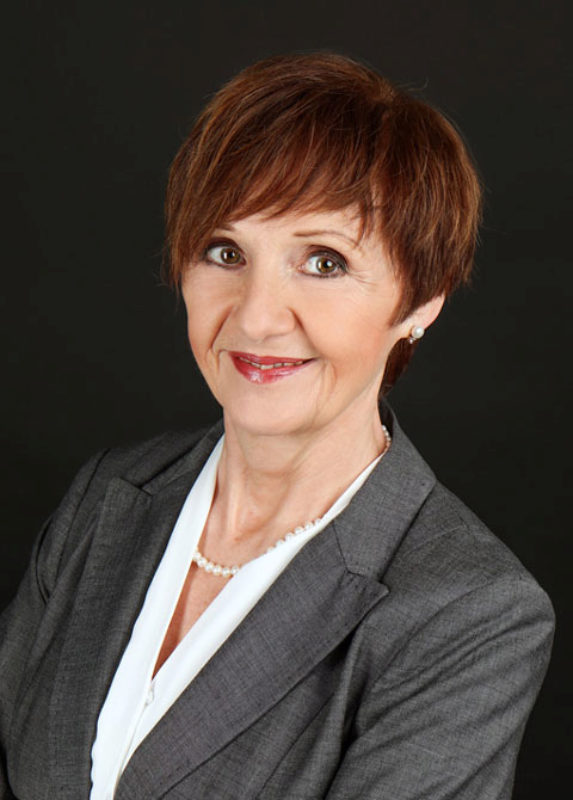 Ilse Welther, Vorsitzende des HOG-Verbandes  ...