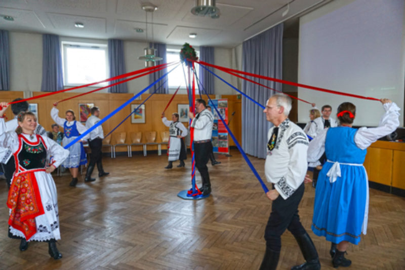 Siebenbrgisch-Schsische Tanzgruppe ...