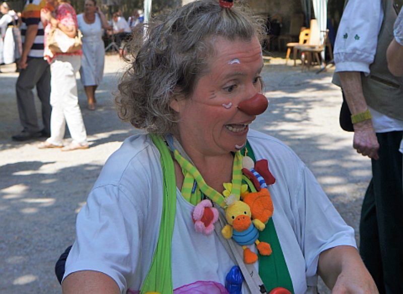 "Clown Pimpolino unterhlt die Gste im ...
