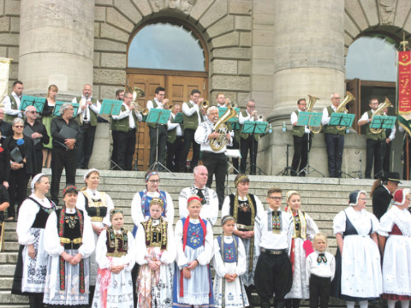 Die Siebenbrger-Banater Blaskapelle (Leitung ...