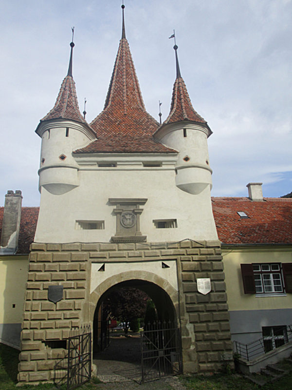 Das Katharinentor in Kronstadt. ...