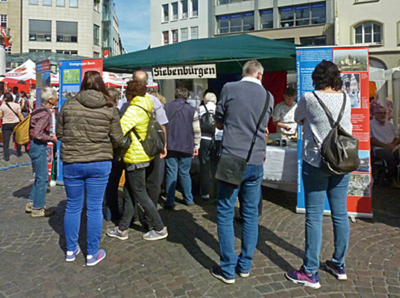 Stand der Kreisgruppe Bonn. ...