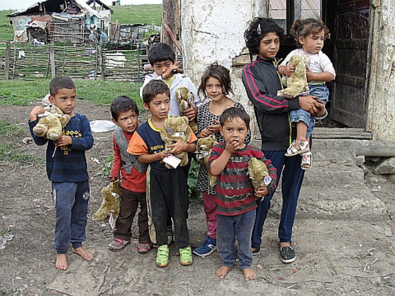 Roma-Kinder in Katzendorf im September 2018. ...