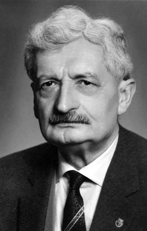 Prof. Dr. Hermann Oberth, um 1960: Foto: Richard ...