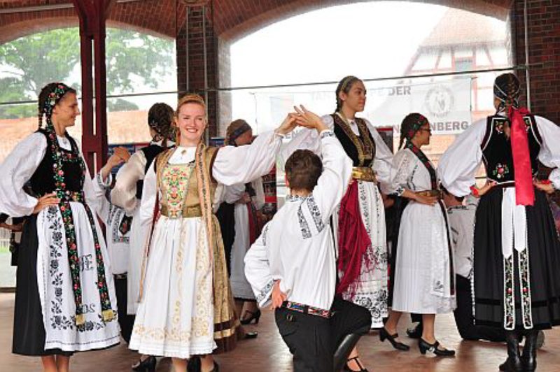 Jugendtanzgruppe Nrnberg unter der Leitung von ...