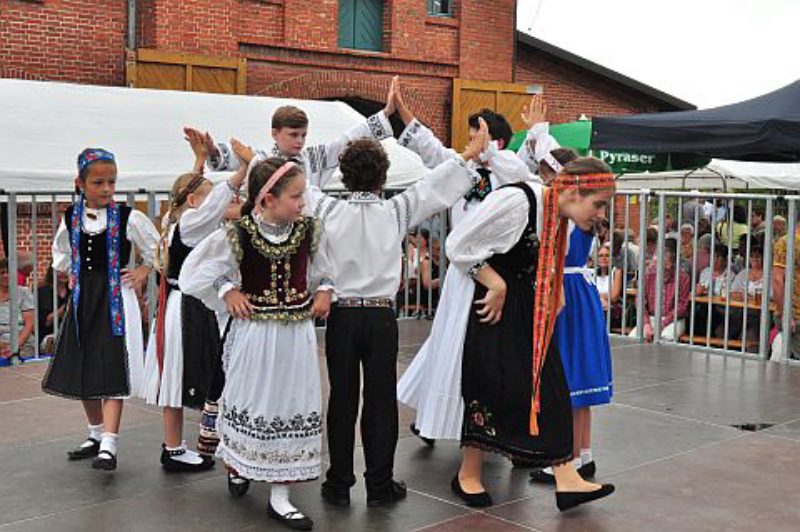 Kindertanzgruppe Nrnberg unter der Leitung von ...