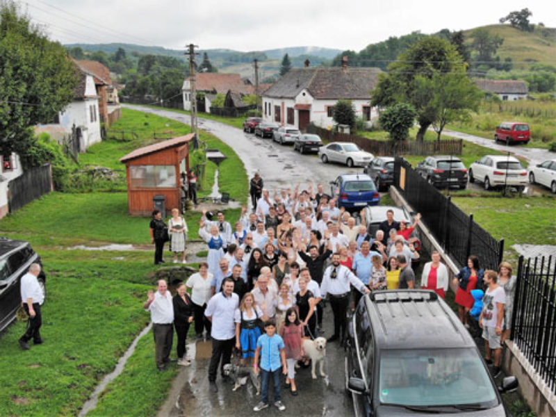 Gruppenbild der Teilnehmer des stimmungsvollen ...